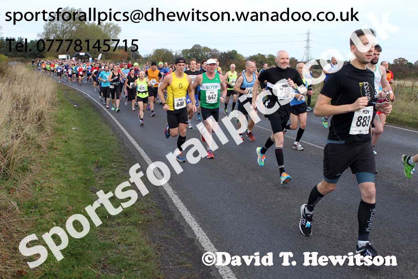 Start of the Morpeth to Newcastle Marathon. Photo: David T. Hewitson/Sports for All Pics